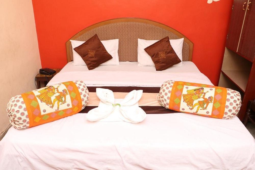 Super Oyo Flagship 72253 Jai Maa Palace Hotel Джайпур Екстериор снимка